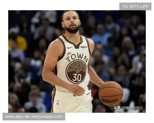 库里在球场边与怀疑者进行友好辩论，理性回应赢得尊重